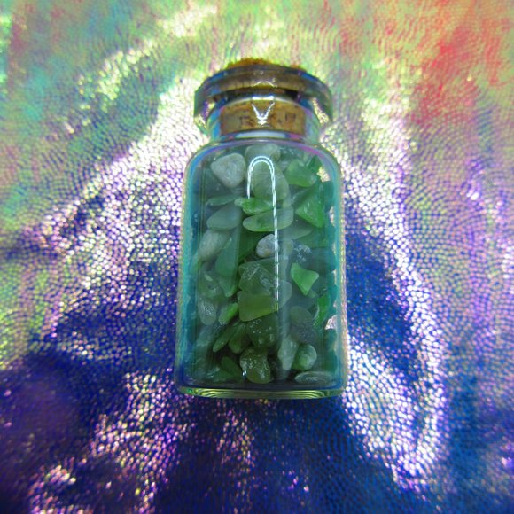 Nephrite Jade Gemstone Chips In A Bottle Embellishments Natural - Picture 3 of 3